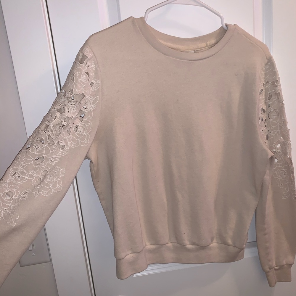 Cutout sleeve sweatshirt
